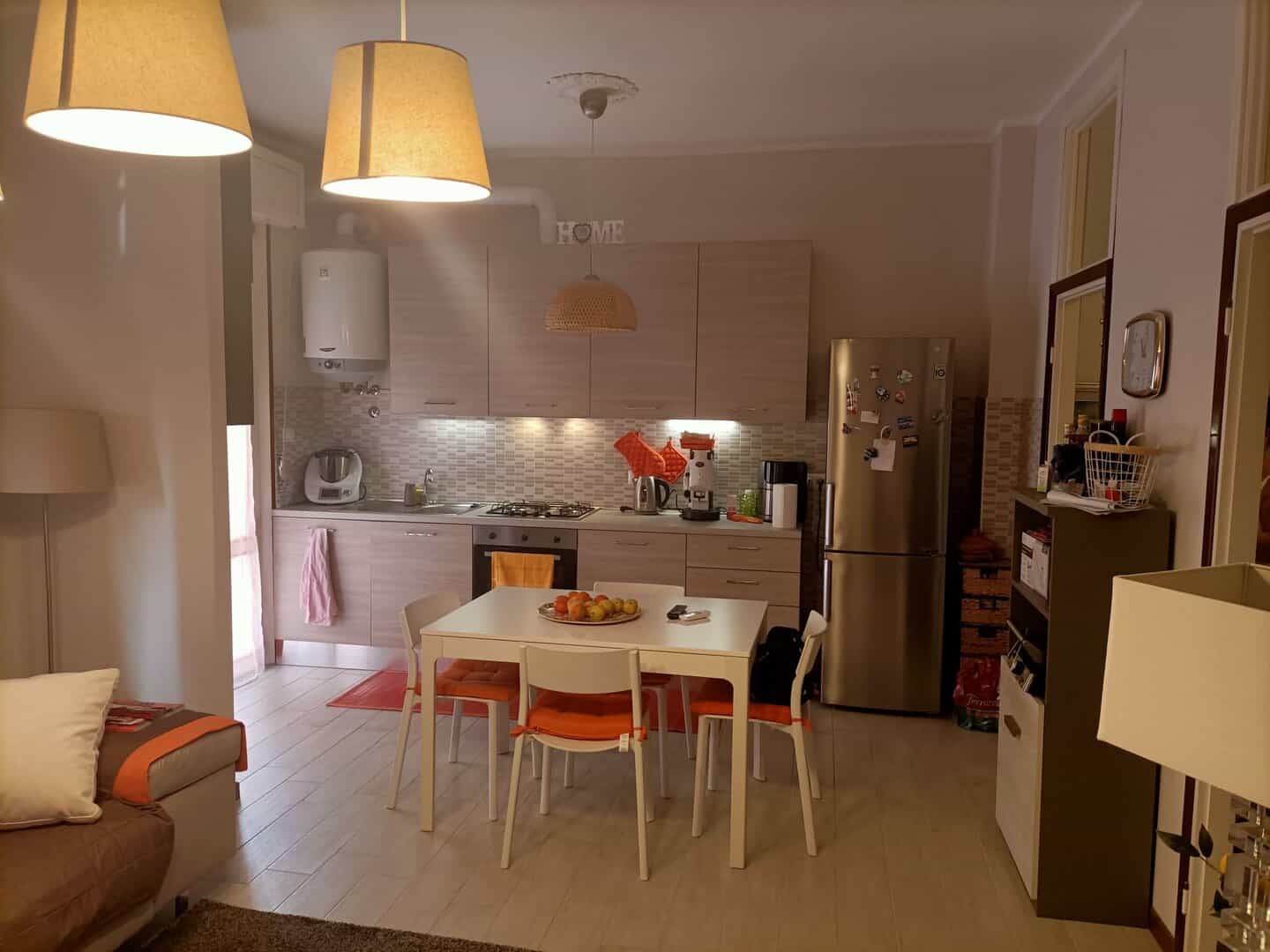 Posto letto in stanza doppia in via Emilia Est SOLO PER STUDENTESSE FEMMINE