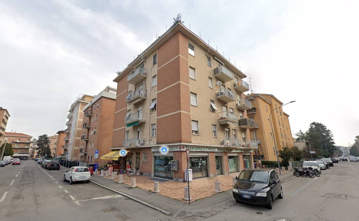 🏡 Vivi la Tranquillità del quartiere Montebello, con tutte le comodità a portata di mano! 🏡